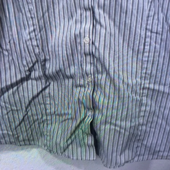 Men's Casual Striped Button-Up Shirt in Gray - Picture 3 of 9